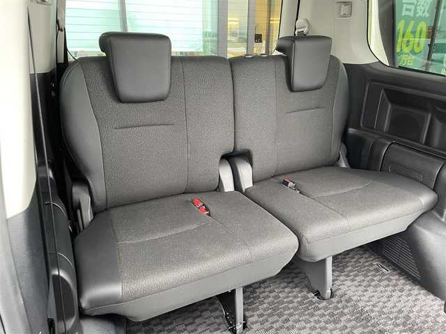 トヨタ ヴォクシー ZS 煌Ⅲ 島根県 2012(平24)年 5.8万km ホワイトパールクリスタルシャイン 純正ナビ/CD/DVD/DTV/Bluetooth/バックカメラ/純正フリップダウンモニター/両側パワースライドドア/ステアリングスイッチ/HIDオートライト/パドルシフト/ビルトインETC/スマートキー/スペアキー /プッシュスタート /純正アルミホイール/純正フロアマット/ドアバイザー