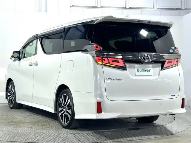 トヨタ ヴェルファイア Z Gエディション 大阪府 2018(平30)年 1.3万km ホワイトパールクリスタルシャイン ツインムーンルーフ　衝突軽減　レーンアシスト　　純正１０インチナビ　シートヒーター　エアシート　パワーシート　メモリシート　パワーバックドア　両側電動ドア　ビルトインＥＴＣ　ドラレコ