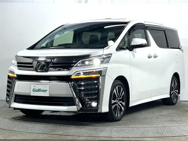 トヨタ ヴェルファイア Z Gエディション 大阪府 2018(平30)年 1.3万km ホワイトパールクリスタルシャイン ツインムーンルーフ　衝突軽減　レーンアシスト　　純正１０インチナビ　シートヒーター　エアシート　パワーシート　メモリシート　パワーバックドア　両側電動ドア　ビルトインＥＴＣ　ドラレコ