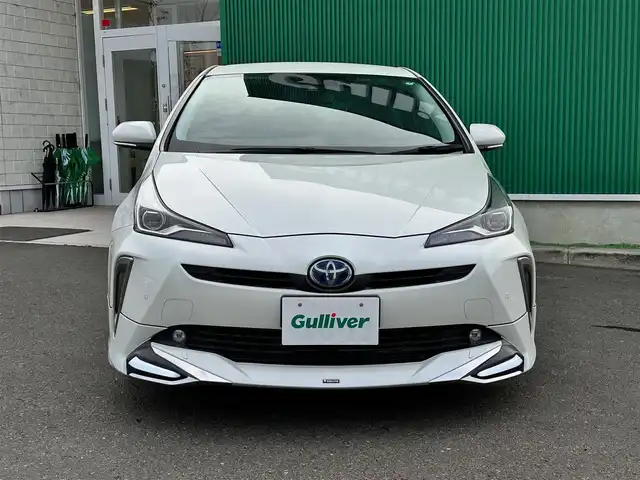 トヨタ プリウス Sツーリングセレクション 宮城県 2019(平31)年 3.1万km ホワイトパールクリスタルシャイン インテリジェントクリアランスソナー/＝＝＝/モデリスタエアロ（F/S/R）/セーフティセンス/・プリクラッシュセーフティ/・レーンディパーチャーアラート/・オートマチックハイビーム/・レーダークルーズコントロール/純正ナビ（NSZT-W68T）/・CD/DVD/・Bluetooth/・フルセグＴＶ/バックカメラ/ビルトインETC2.0/ブラック合皮シート/シートヒーター/革巻きステアリング/ステアリングスイッチ/LEDヘッドランプ/フォグランプ/オートライト/スマートキー＆プッシュスタート/スペアキー/電動格納ミラー/純正17インチAW/純正ドアバイザー/純正フロアマット/トノカバー/W/サイド/カーテンエアバッグ