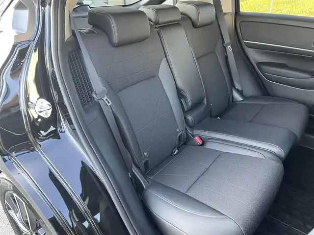 ホンダ ヴェゼル ハイブリッド e:HEV Z 鳥取県 2023(令5)年 1.6万km クリスタルブラックパール 4WD・ハイブリット/純正9型ナビ/フルセグ/BT バックカメラ/ビルトインETC/ホンダセンシング/レーダークルーズコントロール/レーンキープアシスト/パワーバックドア/電動パーキングブレーキ/LEDヘットライト/前席シートヒーター/ハーフレザーシート/オプションフロントグリル/純正１８インチアルミホイール/ワイアレス充電/フロアマット