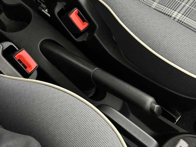 フィアット ５００ 1．2 カルト 愛知県 2021(令3)年 1.7万km LATTE MENTA ワンオーナー/ディスプレイオーディオ/bluetooth　/前後ドライブレコーダー　/ETC/右ハンドル/5速デュアロジックAT/開口部ボディ同色モール付無塗装ブロック調フロントバンパー/無塗装モール付リアバンパー/クロームシフトノブ/FIATエンボス入ブラックファブリックシート/取扱説明書/新車保証書/キーレス、スペアキー