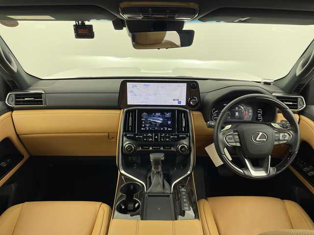 レクサス ＬＸ 600 愛知県 2023(令5)年 0.4万km ソニッククォーツ サンルーフ/Grgoセキュリティ/ルーフレール/デジタルインナーミラー/純正ディスプレイオーディオ、ナビ/フルセグTV・Bluetooth/パノラミックビューモニター/ビルトイン2.0ETC/純正20インチAW/レクサスセーフティシステムプラス/レーダークルーズコントロール/ブラインドスポットモニター/ヘッドアップディスプレイ/ドライブレコーダー/レーダー探知機/置くだけ充電/パワーバックドア/ヘーゼルレザーシート/前席パワーシート（D席メモリー付き）/シートヒーター/エアシート/ハンドルヒーター/純正フロアマット/純正ドアバイザー/三眼LEDヘッドライト/取説、保証書/スペアキー