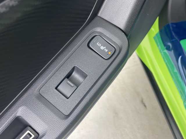 ホンダ Ｓ６６０ α 埼玉県 2022(令4)年 1.1万km Ｄグリーン センターディスプレイ/前後ドライブレコーダー/社外バックモニター/ETC/クルーズコントロール/シートヒーター/純正フロアマット/横滑り防止装置/ハーフレザー/LEDヘッドライト/オートライト/社外車高調/社外ストラットタワーバー/社外マフラー/社外サージタンク