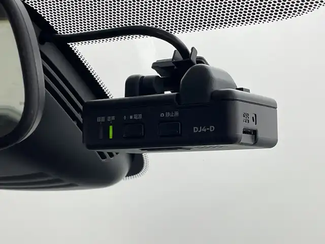 日産 セレナ e－パワー ハイウェイスター V 群馬県 2020(令2)年 4万km ブリリアントホワイトパール 2トーン 純正１０型ナビ　後席モニター　全周囲カメラ　衝突被害軽減ブレーキ　アダプティブクルーズコントロール　両側電動スライドドア　プロパイロット　ブラインドスポットモニター　シートヒーター　スマートキー　禁煙