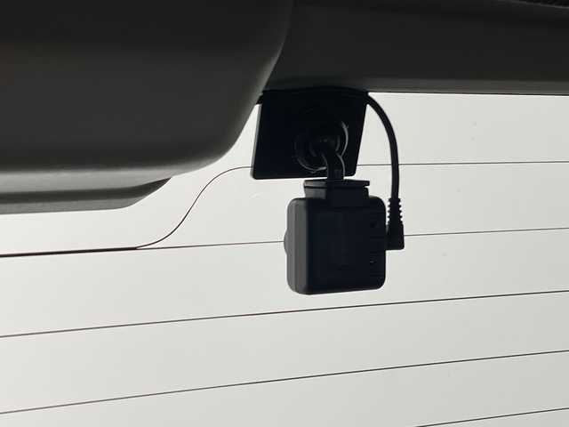 日産 セレナ e－パワー ハイウェイスター V 群馬県 2020(令2)年 4万km ブリリアントホワイトパール 2トーン 純正１０型ナビ　後席モニター　全周囲カメラ　衝突被害軽減ブレーキ　アダプティブクルーズコントロール　両側電動スライドドア　プロパイロット　ブラインドスポットモニター　シートヒーター　スマートキー　禁煙