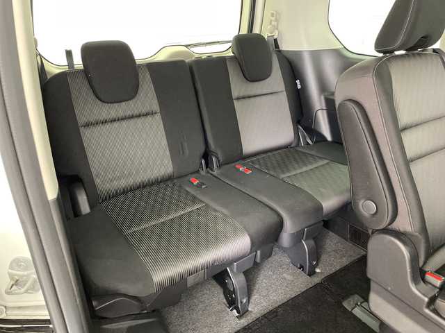 日産 セレナ e－パワー ハイウェイスター V 群馬県 2020(令2)年 4万km ブリリアントホワイトパール 2トーン 純正１０型ナビ　後席モニター　全周囲カメラ　衝突被害軽減ブレーキ　アダプティブクルーズコントロール　両側電動スライドドア　プロパイロット　ブラインドスポットモニター　シートヒーター　スマートキー　禁煙