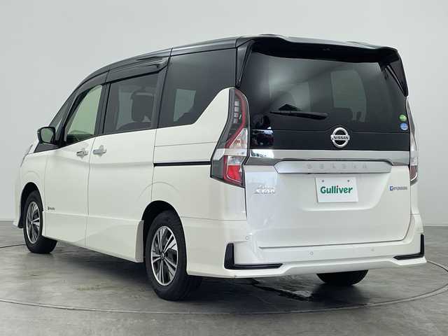 日産 セレナ e－パワー ハイウェイスター V 群馬県 2020(令2)年 4万km ブリリアントホワイトパール 2トーン 純正１０型ナビ　後席モニター　全周囲カメラ　衝突被害軽減ブレーキ　アダプティブクルーズコントロール　両側電動スライドドア　プロパイロット　ブラインドスポットモニター　シートヒーター　スマートキー　禁煙