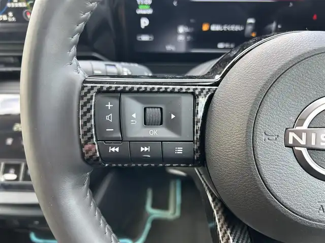 日産 セレナ e－パワー ハイウェイスター V 福島県 2024(令6)年 0.8万km プリズムホワイト 寒冷地仕様（ホット＋パッケージ）/プロパイロット/フロント純正エアロ/純正フリップダウンモニター/純正ナビゲーション/「AM/FM/DTV/BT/USB/AppleCarplay/HDMI」/アラウンドビューカメラ/バックカメラ/デジタルインナーミラー/ステアリングヒーター/シートヒーター/置くだけ充電/ビルトインETC2.0/社外18インチアルミホイール/社外レザー系シートカバー/社外フロアマット/プッシュスタート/電動パーキングブレーキ/取説・保証書・スペアキー1本有り