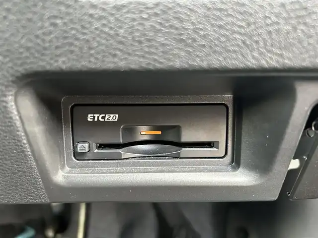 日産 セレナ e－パワー ハイウェイスター V 福島県 2024(令6)年 0.8万km プリズムホワイト 寒冷地仕様（ホット＋パッケージ）/プロパイロット/フロント純正エアロ/純正フリップダウンモニター/純正ナビゲーション/「AM/FM/DTV/BT/USB/AppleCarplay/HDMI」/アラウンドビューカメラ/バックカメラ/デジタルインナーミラー/ステアリングヒーター/シートヒーター/置くだけ充電/ビルトインETC2.0/社外18インチアルミホイール/社外レザー系シートカバー/社外フロアマット/プッシュスタート/電動パーキングブレーキ/取説・保証書・スペアキー1本有り