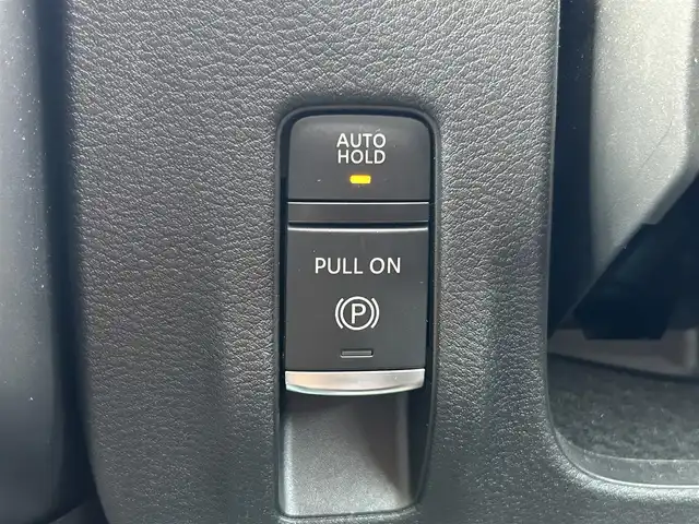 日産 セレナ e－パワー ハイウェイスター V 福島県 2024(令6)年 0.8万km プリズムホワイト 寒冷地仕様（ホット＋パッケージ）/プロパイロット/フロント純正エアロ/純正フリップダウンモニター/純正ナビゲーション/「AM/FM/DTV/BT/USB/AppleCarplay/HDMI」/アラウンドビューカメラ/バックカメラ/デジタルインナーミラー/ステアリングヒーター/シートヒーター/置くだけ充電/ビルトインETC2.0/社外18インチアルミホイール/社外レザー系シートカバー/社外フロアマット/プッシュスタート/電動パーキングブレーキ/取説・保証書・スペアキー1本有り