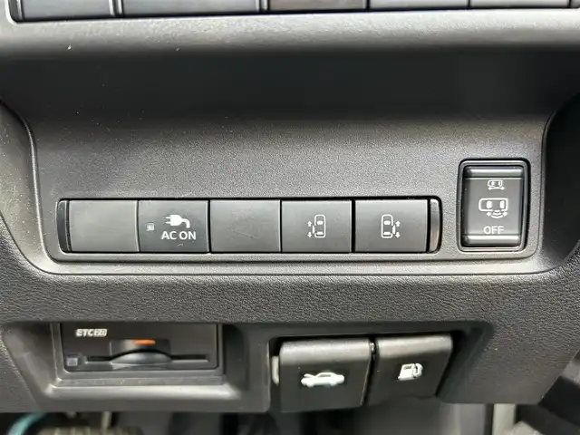 日産 セレナ e－パワー ハイウェイスター V 福島県 2024(令6)年 0.8万km プリズムホワイト 寒冷地仕様（ホット＋パッケージ）/プロパイロット/フロント純正エアロ/純正フリップダウンモニター/純正ナビゲーション/「AM/FM/DTV/BT/USB/AppleCarplay/HDMI」/アラウンドビューカメラ/バックカメラ/デジタルインナーミラー/ステアリングヒーター/シートヒーター/置くだけ充電/ビルトインETC2.0/社外18インチアルミホイール/社外レザー系シートカバー/社外フロアマット/プッシュスタート/電動パーキングブレーキ/取説・保証書・スペアキー1本有り