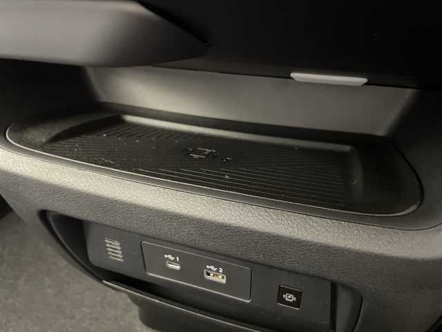 日産 セレナ e－パワー ハイウェイスター V 群馬県 2025(令7)年 0.1千km プリズムホワイト 登録済未使用車(登録時１１km)/＝＝＝＝＝＝＝/純正12.3インチナビ/・フルセグ/AM/FM/Bluetooth/Apple CarPlay/Android Auto/登録済未使用車　純正１２．３型ナビ　純正１１型後席モニター　両側電動スライドドア　プロパイロット　ワイヤレス充電　全周囲カメラ　デジタルインナーミラー　ＢＭＳ　レーンキープアシスト　ＥＴＣ　禁煙車