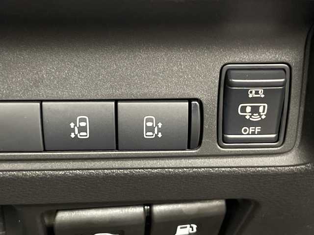 日産 セレナ e－パワー ハイウェイスター V 群馬県 2025(令7)年 0.1千km プリズムホワイト 登録済未使用車(登録時１１km)/＝＝＝＝＝＝＝/純正12.3インチナビ/・フルセグ/AM/FM/Bluetooth/Apple CarPlay/Android Auto/登録済未使用車　純正１２．３型ナビ　純正１１型後席モニター　両側電動スライドドア　プロパイロット　ワイヤレス充電　全周囲カメラ　デジタルインナーミラー　ＢＭＳ　レーンキープアシスト　ＥＴＣ　禁煙車