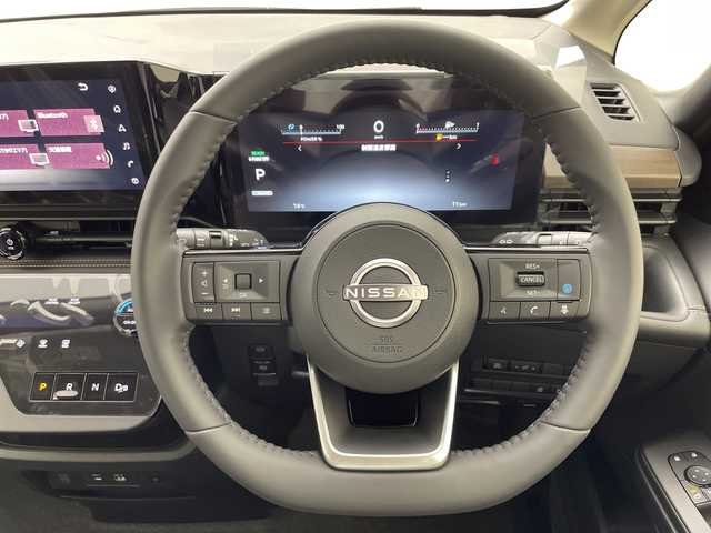 日産 セレナ e－パワー ハイウェイスター V 群馬県 2025(令7)年 0.1千km プリズムホワイト 登録済未使用車(登録時１１km)/＝＝＝＝＝＝＝/純正12.3インチナビ/・フルセグ/AM/FM/Bluetooth/Apple CarPlay/Android Auto/登録済未使用車　純正１２．３型ナビ　純正１１型後席モニター　両側電動スライドドア　プロパイロット　ワイヤレス充電　全周囲カメラ　デジタルインナーミラー　ＢＭＳ　レーンキープアシスト　ＥＴＣ　禁煙車