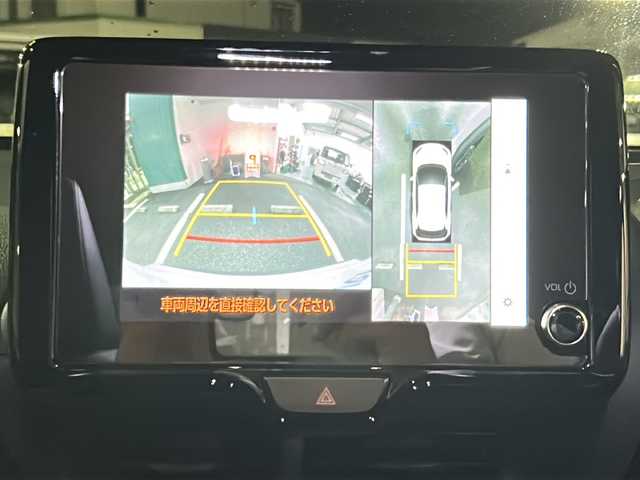 トヨタ ヤリスクロス ハイブリッド Z ウルバーノ 京都府 2025(令7)年 0.7万km ブラックマイカ/プラチナホワイトパールマイカ 純正8インチナビ/フルセグ/Bluetooth/トヨタセーフティセンス/全方位カメラ/禁煙車/クリアランスソナー/ETC2.0/２トーンカラー/ブラインドスポットモニター/電動リアゲート/パワーシート/ドライブレコーダー/シートヒーター/純正アルミホイール/電動格納ミラー/ワンオーナー/プッシュスタート/スマートキー