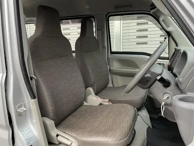 スズキ エブリイ PA 道央・札幌 2016(平28)年 7.7万km シルキーシルバーメタリック (株)IDOMが運営する【じしゃロン札幌店】の自社ローン専用車両になりますこちらは現金またはオートローンご利用価格です。自社ローンご希望の方は別途その旨お申し付けください。/純正ラジオ/MD/ETC/両側スライドドア/ヘッドライドレベライザー/フロアマット