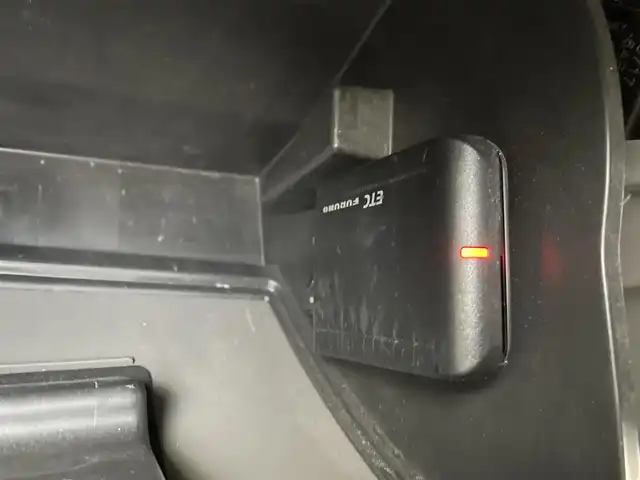 スズキ エブリイ PA 道央・札幌 2016(平28)年 7.7万km シルキーシルバーメタリック (株)IDOMが運営する【じしゃロン札幌店】の自社ローン専用車両になりますこちらは現金またはオートローンご利用価格です。自社ローンご希望の方は別途その旨お申し付けください。/純正ラジオ/MD/ETC/両側スライドドア/ヘッドライドレベライザー/フロアマット