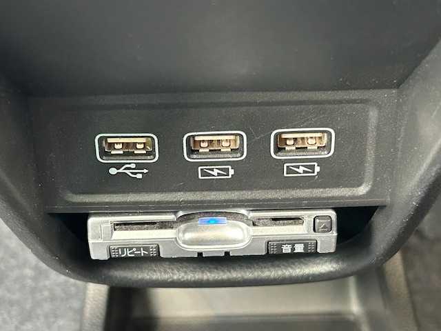 ホンダ Ｎ ＯＮＥ オリジナル 青森県 2021(令3)年 3.9万km プレミアムアイボリーパールⅡ ワンオーナー/４WD/純正Gathersナビ/AM/FM/CD/DVD/フルセグ/24年式サマータイヤ/バックカメラ/シートヒーター/クルーズコントロール/レーンアシスト/コーナーセンサー/ＬＥＤヘッドライト/純正フロアマット/ステアリングスイッチ/USB接続充電3口/オートブレーキホールド/横滑り防止装置/スペアキー/保証書/取扱説明書/ナビ説明書