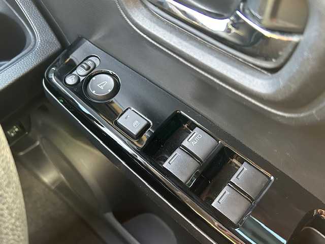 ホンダ Ｎ ＯＮＥ オリジナル 青森県 2021(令3)年 3.9万km プレミアムアイボリーパールⅡ ワンオーナー/４WD/純正Gathersナビ/AM/FM/CD/DVD/フルセグ/24年式サマータイヤ/バックカメラ/シートヒーター/クルーズコントロール/レーンアシスト/コーナーセンサー/ＬＥＤヘッドライト/純正フロアマット/ステアリングスイッチ/USB接続充電3口/オートブレーキホールド/横滑り防止装置/スペアキー/保証書/取扱説明書/ナビ説明書