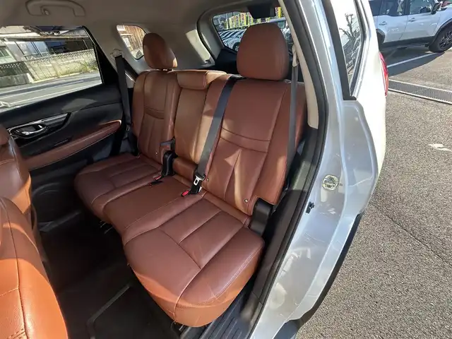 日産 エクストレイル 20Xi レザーエディション 愛媛県 2020(令2)年 7.6万km ブリリアントホワイトパール 純正9型ナビ(BT/フルセグTV)/全周囲カメラ/プロパイロット/インテリジェントルームミラー/アイドリングストップ/黒革温電動シート/純正ドライブレコーダー/クリアランスソナー/LEDヘッドライト/革巻きステアリング/電動パーキングブレーキ/AutoHold機能/現状サマー(純正AW)(225/60/R18)