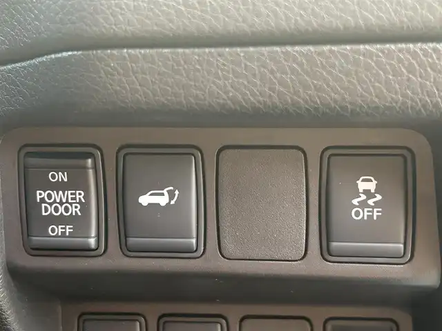 日産 エクストレイル 20Xi レザーエディション 愛媛県 2020(令2)年 7.6万km ブリリアントホワイトパール 純正9型ナビ(BT/フルセグTV)/全周囲カメラ/プロパイロット/インテリジェントルームミラー/アイドリングストップ/黒革温電動シート/純正ドライブレコーダー/クリアランスソナー/LEDヘッドライト/革巻きステアリング/電動パーキングブレーキ/AutoHold機能/現状サマー(純正AW)(225/60/R18)