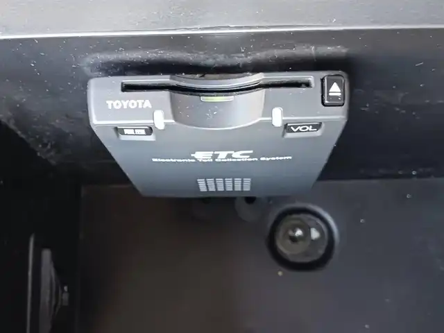 トヨタ ハイラックス サーフ SSR－G 岩手県 2004(平16)年 6.1万km グレイッシュブルーメタリック 4WD/純正MOPナビTV/バックカメラ/ETC/フロントフォグランプ/オートライト/オートエアコン/革巻きステアリング/荷室ダブルデッキ/トレイ/AC100Vコンセント/純正17インチアルミホイール/リモコンキー/イモビライザー/禁煙車