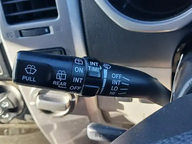 トヨタ ハイラックス サーフ SSR－G 岩手県 2004(平16)年 6.1万km グレイッシュブルーメタリック 4WD/純正MOPナビTV/バックカメラ/ETC/フロントフォグランプ/オートライト/オートエアコン/革巻きステアリング/荷室ダブルデッキ/トレイ/AC100Vコンセント/純正17インチアルミホイール/リモコンキー/イモビライザー/禁煙車