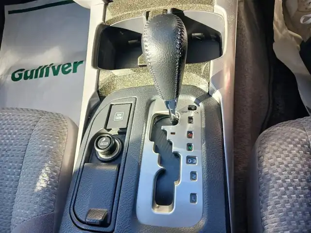 トヨタ ハイラックス サーフ SSR－G 岩手県 2004(平16)年 6.1万km グレイッシュブルーメタリック 4WD/純正MOPナビTV/バックカメラ/ETC/フロントフォグランプ/オートライト/オートエアコン/革巻きステアリング/荷室ダブルデッキ/トレイ/AC100Vコンセント/純正17インチアルミホイール/リモコンキー/イモビライザー/禁煙車