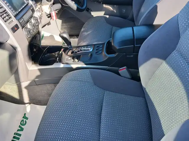 トヨタ ハイラックス サーフ SSR－G 岩手県 2004(平16)年 6.1万km グレイッシュブルーメタリック 4WD/純正MOPナビTV/バックカメラ/ETC/フロントフォグランプ/オートライト/オートエアコン/革巻きステアリング/荷室ダブルデッキ/トレイ/AC100Vコンセント/純正17インチアルミホイール/リモコンキー/イモビライザー/禁煙車