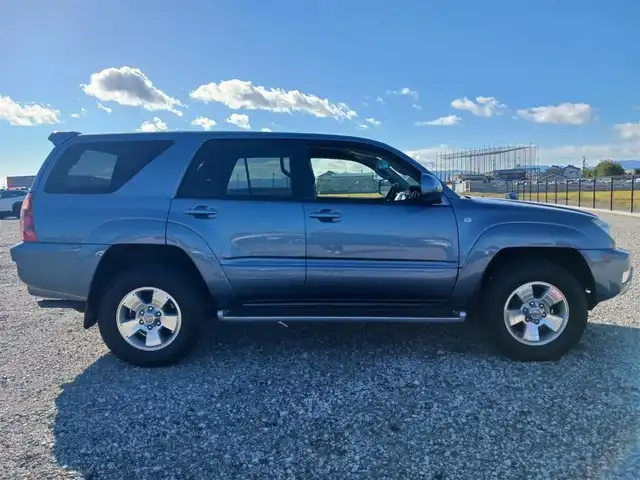 トヨタ ハイラックス サーフ SSR－G 岩手県 2004(平16)年 6.1万km グレイッシュブルーメタリック 4WD/純正MOPナビTV/バックカメラ/ETC/フロントフォグランプ/オートライト/オートエアコン/革巻きステアリング/荷室ダブルデッキ/トレイ/AC100Vコンセント/純正17インチアルミホイール/リモコンキー/イモビライザー/禁煙車