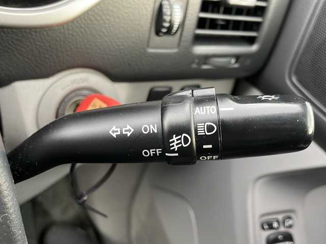 トヨタ ハイラックス サーフ SSR－G 岩手県 2004(平16)年 6.1万km グレイッシュブルーメタリック ＡＣ１００Ｖコンセント　純正ナビ　バックカメラ　ＣＤ／ＭＤ再生　ＥＴＣ　オートライト　リモコンキー　フロントフォグランプ　純正１７インチアルミホイール　オートエアコン　革巻きステアリング