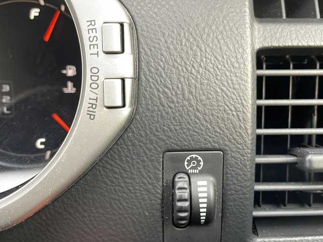 トヨタ ハイラックス サーフ SSR－G 岩手県 2004(平16)年 6.1万km グレイッシュブルーメタリック ＡＣ１００Ｖコンセント　純正ナビ　バックカメラ　ＣＤ／ＭＤ再生　ＥＴＣ　オートライト　リモコンキー　フロントフォグランプ　純正１７インチアルミホイール　オートエアコン　革巻きステアリング