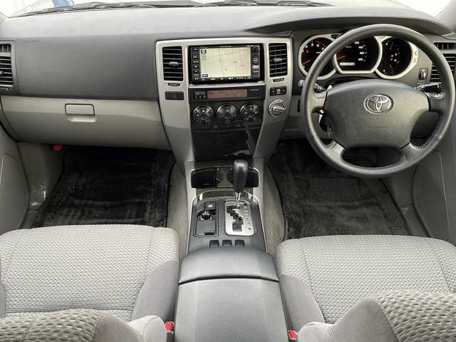 トヨタ ハイラックス サーフ SSR－G 岩手県 2004(平16)年 6.1万km グレイッシュブルーメタリック ＡＣ１００Ｖコンセント　純正ナビ　バックカメラ　ＣＤ／ＭＤ再生　ＥＴＣ　オートライト　リモコンキー　フロントフォグランプ　純正１７インチアルミホイール　オートエアコン　革巻きステアリング