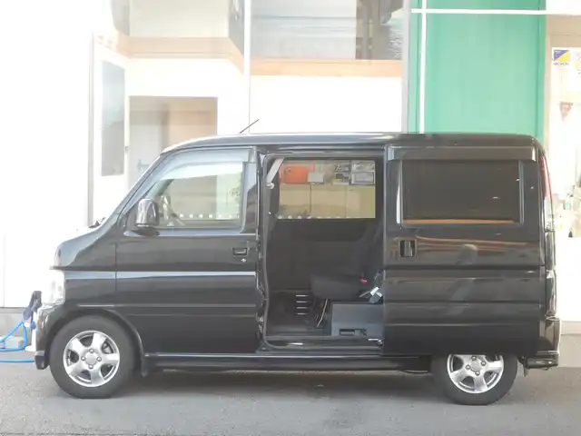 ホンダ バモス G 静岡県 2016(平28)年 9.6万km プレミアムミスティックナイトパール 4WD/純正ディスプレイオーディオ/・6WS0/・CD再生/・ラジオ/バックカメラ/純正アルミホイール/純正フロアマット/ヘッドライトレベライザー/ISOFIX/ドアバイザー/キーレス×1/取扱説明書/新車保証書/整備記録簿/・新車1ヶ月、12ヶ月、H30、R1、R3、R5