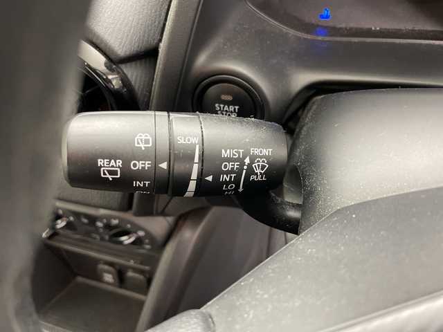 マツダ デミオ 13C 道央・札幌 2016(平28)年 3.8万km アルミニウムメタリック ・４WD/・純正オーディオ（CD＆AM&FM＆AUX＆USB）/・i-Activsense/・アイドリングストップ/・キセノンヘッドライト/・スマートキー/・プッシュスタート/・夏タイヤ積込/・社外１５インチAW