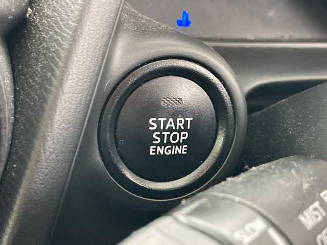 マツダ デミオ 13C 道央・札幌 2016(平28)年 3.8万km アルミニウムメタリック ・４WD/・純正オーディオ（CD＆AM&FM＆AUX＆USB）/・i-Activsense/・アイドリングストップ/・キセノンヘッドライト/・スマートキー/・プッシュスタート/・夏タイヤ積込/・社外１５インチAW