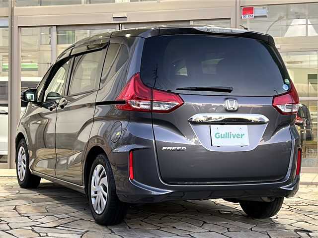 ホンダ フリード G ホンダセンシング 静岡県 2019(平31)年 4.9万km モダンスティールM 純正メモリナビ/・CD/・DVD/・フルセグＴＶ/・Bluetooth/・AM/・FM/主要装備/・両側パワスラ/・ホンダセンシング/・衝突軽減/・横滑り防止装置/・レーンキープ/・追従クルコン/・バックカメラ/・ビルトインＥＴＣ/・ドラレコ前/・ステリモ/・スマートキー/・プッシュスタート/・スペアキー1本