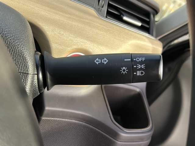 ホンダ フリード G ホンダセンシング 静岡県 2019(平31)年 4.9万km モダンスティールM 純正メモリナビ/・CD/・DVD/・フルセグＴＶ/・Bluetooth/・AM/・FM/主要装備/・両側パワスラ/・ホンダセンシング/・衝突軽減/・横滑り防止装置/・レーンキープ/・追従クルコン/・バックカメラ/・ビルトインＥＴＣ/・ドラレコ前/・ステリモ/・スマートキー/・プッシュスタート/・スペアキー1本