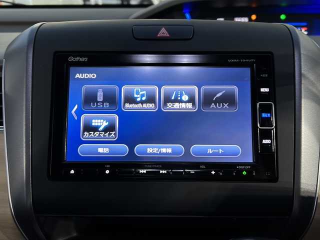 ホンダ フリード G ホンダセンシング 静岡県 2019(平31)年 4.9万km モダンスティールM 純正メモリナビ/・CD/・DVD/・フルセグＴＶ/・Bluetooth/・AM/・FM/主要装備/・両側パワスラ/・ホンダセンシング/・衝突軽減/・横滑り防止装置/・レーンキープ/・追従クルコン/・バックカメラ/・ビルトインＥＴＣ/・ドラレコ前/・ステリモ/・スマートキー/・プッシュスタート/・スペアキー1本