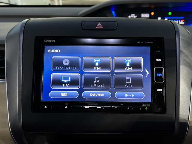 ホンダ フリード G ホンダセンシング 静岡県 2019(平31)年 4.9万km モダンスティールM 純正メモリナビ/・CD/・DVD/・フルセグＴＶ/・Bluetooth/・AM/・FM/主要装備/・両側パワスラ/・ホンダセンシング/・衝突軽減/・横滑り防止装置/・レーンキープ/・追従クルコン/・バックカメラ/・ビルトインＥＴＣ/・ドラレコ前/・ステリモ/・スマートキー/・プッシュスタート/・スペアキー1本