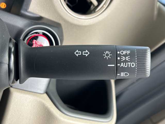 ホンダ Ｎ ＢＯＸ JOY 奈良県 2025(令7)年 0.1千km グレーＭ R7/11月登録/バックカメラ（未接続）/ホンダセンシング/・衝突軽減ブレーキ/・横滑り防止機能/・レーンキープアシスト/・先行車発進お知らせ機能/レーダークルコン/前後コーナーセンサー/片側パワースライドドア/電動パーキング/オートホールド/シートヒーター/ベンチシート/チップアップシート/LEDヘッドライト/オートライト/プッシュスタート/スマートキー/スペアキー（1本）