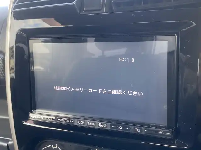 スズキ ジムニー ランドベンチャー 岩手県 2014(平26)年 5.3万km パールホワイト 4WD/メモリナビ/ 　CD/フォグランプ/ハーフレザーシート/シートヒーター/純正16インチアルミホイール/ミラーヒーター/背面タイヤハードカバー/パワーウィンドウ/ETC