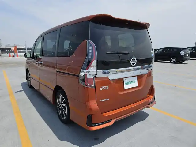 日産 セレナ ハイウェイスター V 愛媛県 2020(令2)年 7.3万km オレンジ 純正10型ナビ(BT/DVD/Blu-ray)/フルセグTV/ハンズフリーパワースライドドア(両側)/インテリジェントアラウンドビューモニター/ビルトインETC/ドライブレコーダー/純正11型後席専用モニター/インテリジェントクルーズコントロール/ソナー機能/プロパイロット/インテリジェントパーキングアシスト/全方位運転支援システム/・インテリジェントエマージェンシーブレーキ/・標識検知機能/・踏み間違い衝突防止アシスト/・車線逸脱防止支援システム/・車線逸脱警報/・車両検知警報(前後)/・ふらつき警報/アダプティブLEDヘッドランプ/本革巻きステアリング/2列目/3列目パーソナルテーブル/純正16インチアルミホイール/インテリジェントキー/プッシュエンジンスターター/禁煙車
