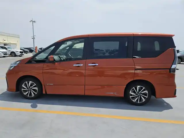 日産 セレナ ハイウェイスター V 愛媛県 2020(令2)年 7.3万km オレンジ 純正10型ナビ(BT/DVD/Blu-ray)/フルセグTV/ハンズフリーパワースライドドア(両側)/インテリジェントアラウンドビューモニター/ビルトインETC/ドライブレコーダー/純正11型後席専用モニター/インテリジェントクルーズコントロール/ソナー機能/プロパイロット/インテリジェントパーキングアシスト/全方位運転支援システム/・インテリジェントエマージェンシーブレーキ/・標識検知機能/・踏み間違い衝突防止アシスト/・車線逸脱防止支援システム/・車線逸脱警報/・車両検知警報(前後)/・ふらつき警報/アダプティブLEDヘッドランプ/本革巻きステアリング/2列目/3列目パーソナルテーブル/純正16インチアルミホイール/インテリジェントキー/プッシュエンジンスターター/禁煙車