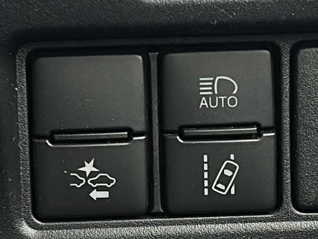 トヨタ ヴォクシー ZS 煌Ⅱ 宮城県 2020(令2)年 3.3万km ホワイトパールクリスタルシャイン Toyota Safety Sense /・プリクラッシュセーフティ/・レーンディパーチャーアラート/・オートマチックハイビーム/クルーズコントロール/純正7インチSDナビ/・BT.CD.DVD/SD/バックカメラ/フルセグTV/両側パワースライドドア/ビルトインETC2.0/ドライブレコーダー（FR）/LEDヘッドライト/LEDフォグライト/ステアリングスイッチ/純正フロアマット/純正16インチAW/シートバックテーブル/ロールサンシェード/ドアバイザー