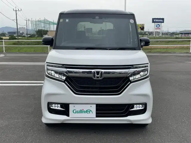 ホンダ Ｎ ＢＯＸ カスタム G L ホンダセンシング 佐賀県 2020(令2)年 5.5万km パールⅡ 純正オプション8インチナビ/・フルセグTV/CD/DVD/Bluetooth/USB/バックカメラ/ホンダセンシング/・衝突軽減ブレーキ/・誤発進抑制機能/・アダプティブクルーズコントロール/・車線維持支援システム/・先行車発信お知らせ機能/・歩行者事故低減ステアリング/・路外逸脱抑制機能/・標識認識機能/・後方誤発進抑制機能/オートハイビーム/片側パワースライドドア/ドライブレコーダー/シートヒーター/シーケンシャルウィンカー/LEDヘッドライト/LEDフォグライト/プッシュスタート/スマートキー/スペアキー1本/USBポート/ビルトインETC/純正14インチアルミホイール/純正LEDヘッドライト/純正フロアマット/純正ドアバイザー