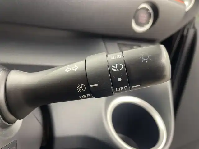 トヨタ シエンタ G クエロ 広島県 2017(平29)年 5.7万km ブラックマイカ 禁煙車/トヨタセーフティセンス/・オートマチックハイビーム/・プリクラッシュセーフティ/・レーンディパーチャーアラート/モデリスタエアロ/純正7インチナビ（NSCD-W66）/・ワンセグTV/・CD/SD/BT/AUX/バックカメラ/両側パワースライドドア/前後ドライブレコーダー/ハーフレザーシート/LEDヘッドライト/オートライト/フォグランプ/プッシュスタート/スマートキー/スペアキー/社外15インチアルミホイール