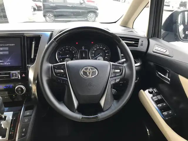 トヨタ ヴェルファイア V 富山県 2015(平27)年 7.1万km ブラック フリップダウンモニター/アルパイン10型ナビ/フルセグTV/Bluetooth/バックカメラ/プリクラッシュセーフティ/クリアランスソナー/レーダークルーズコントロール/両側パワースライドドア/革巻きステアリング/ステアリングスイッチ/ハーフレザーシート/パワーシート/ETC