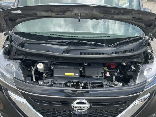 日産 ルークス ハイウェイスター X 佐賀県 2020(令2)年 2.3万km ブラック 純正ナビ/Bluetooth/CD/AUX/地デジテレビ/全周囲カメラ/ワンオーナー/衝突軽減システム/レーンアシスト/両側パワースライドドア/オートエアコン/オートライト/LEDライト/プッシュスタート/ETC/アイドリングストップ/ステアリングスイッチ/電各ウィンカーミラー/ステアリングスイッチ/横滑り防止装置/スマートキー/保証書/取扱説明書/記録簿(R2/3/4/6/7)